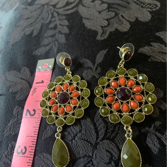 Amrita Singh beautiful drop earrings - Picture 2 of 3